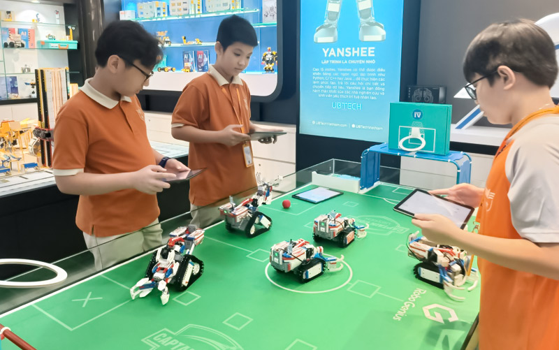 Phòng Stem robotics AI