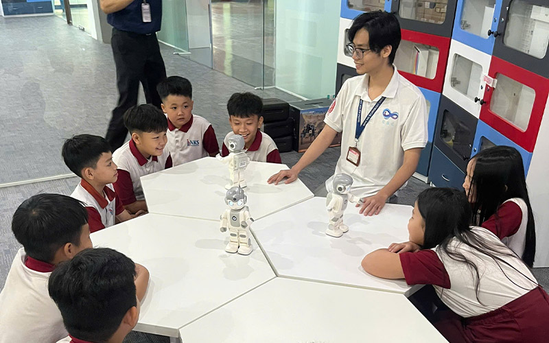 Trung tâm Robotics và AI